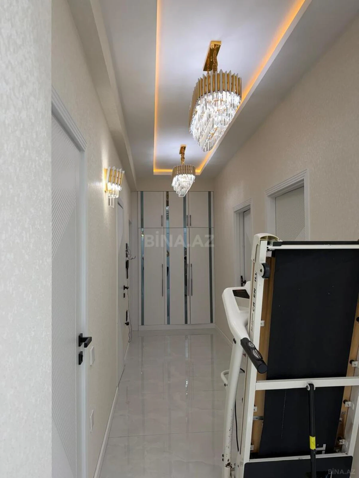 Satılır 3 otaqlı mənzil 101 m²