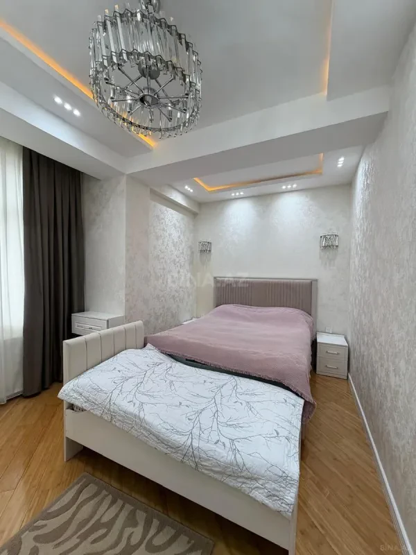 Satılır 3 otaqlı mənzil 101 m²