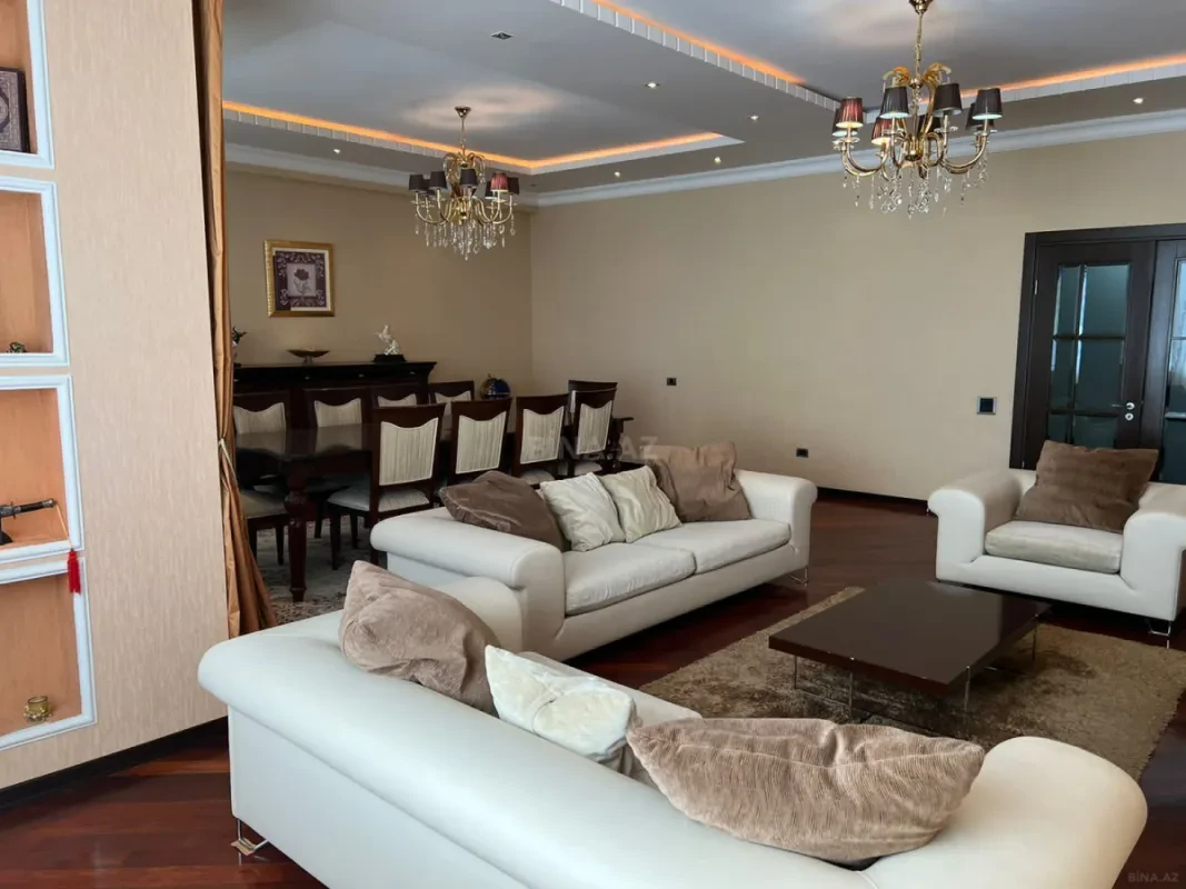 Kirayə verilir 3 otaqlı mənzil 170 m²