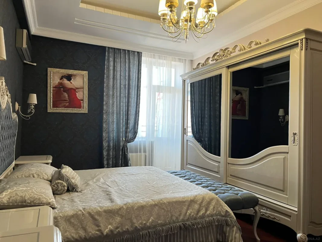 Kirayə verilir 3 otaqlı mənzil 170 m²