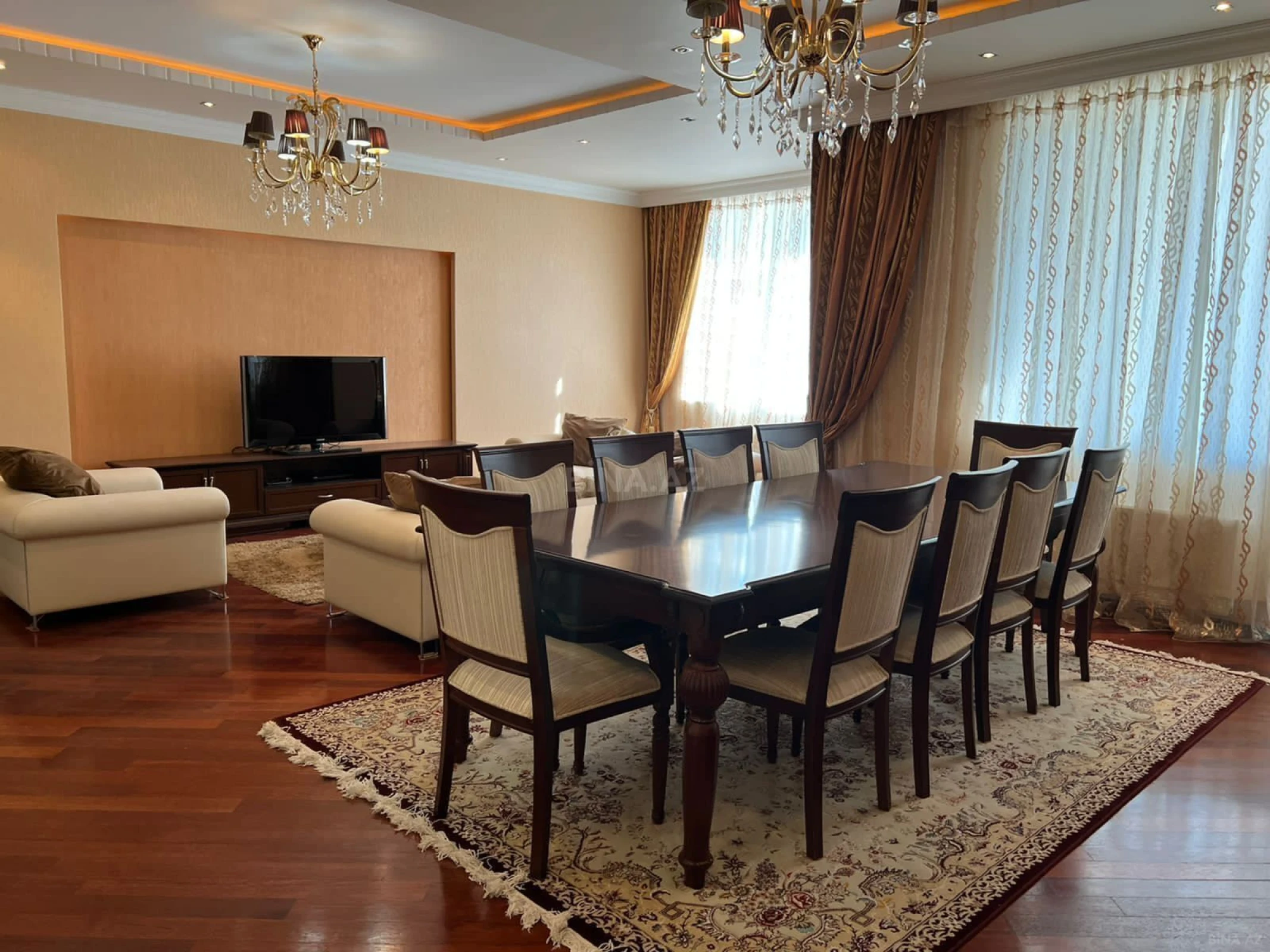 Kirayə verilir 3 otaqlı mənzil 170 m²