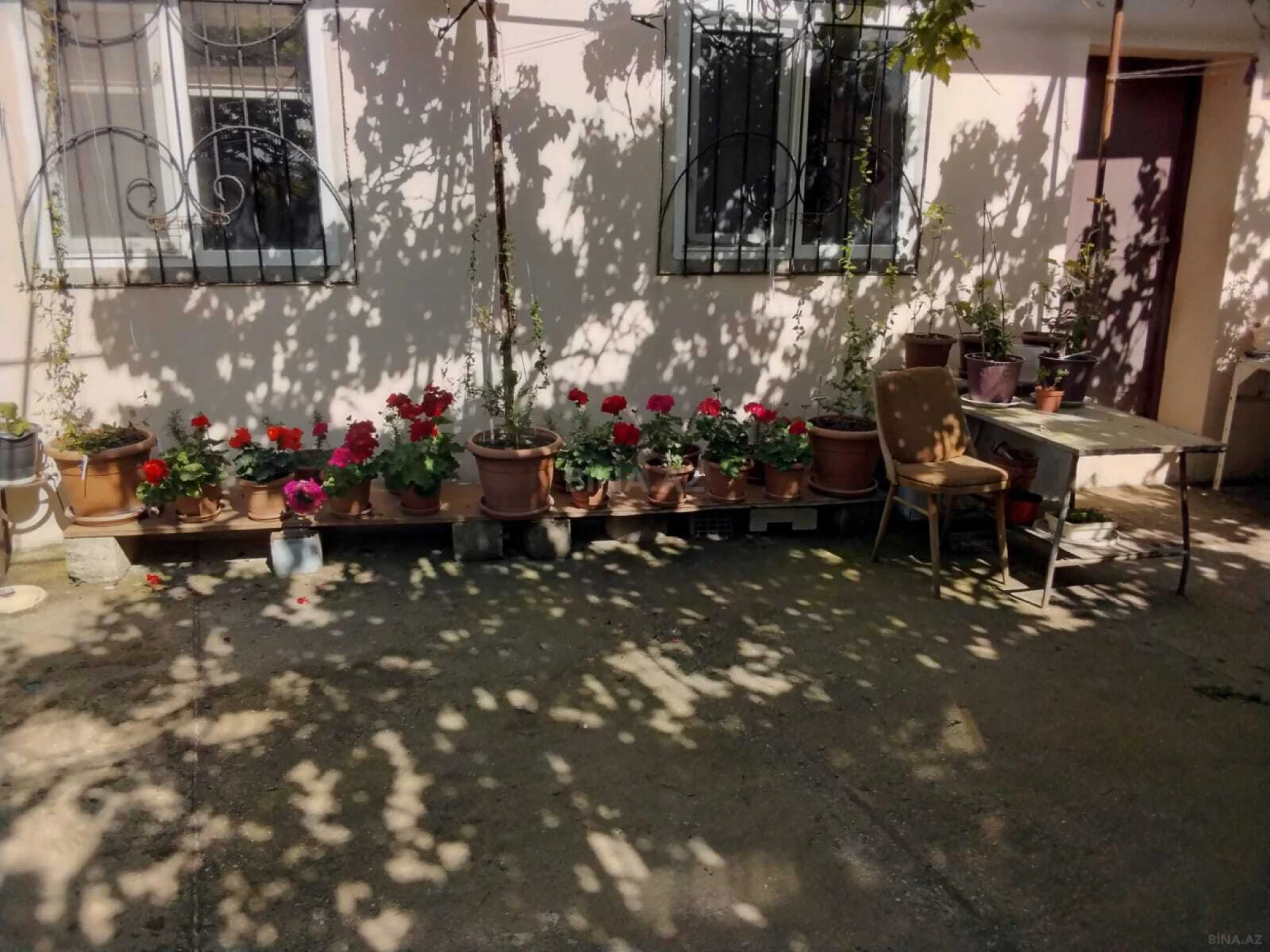 Satılır 2 otaqlı həyət evi 65 m²