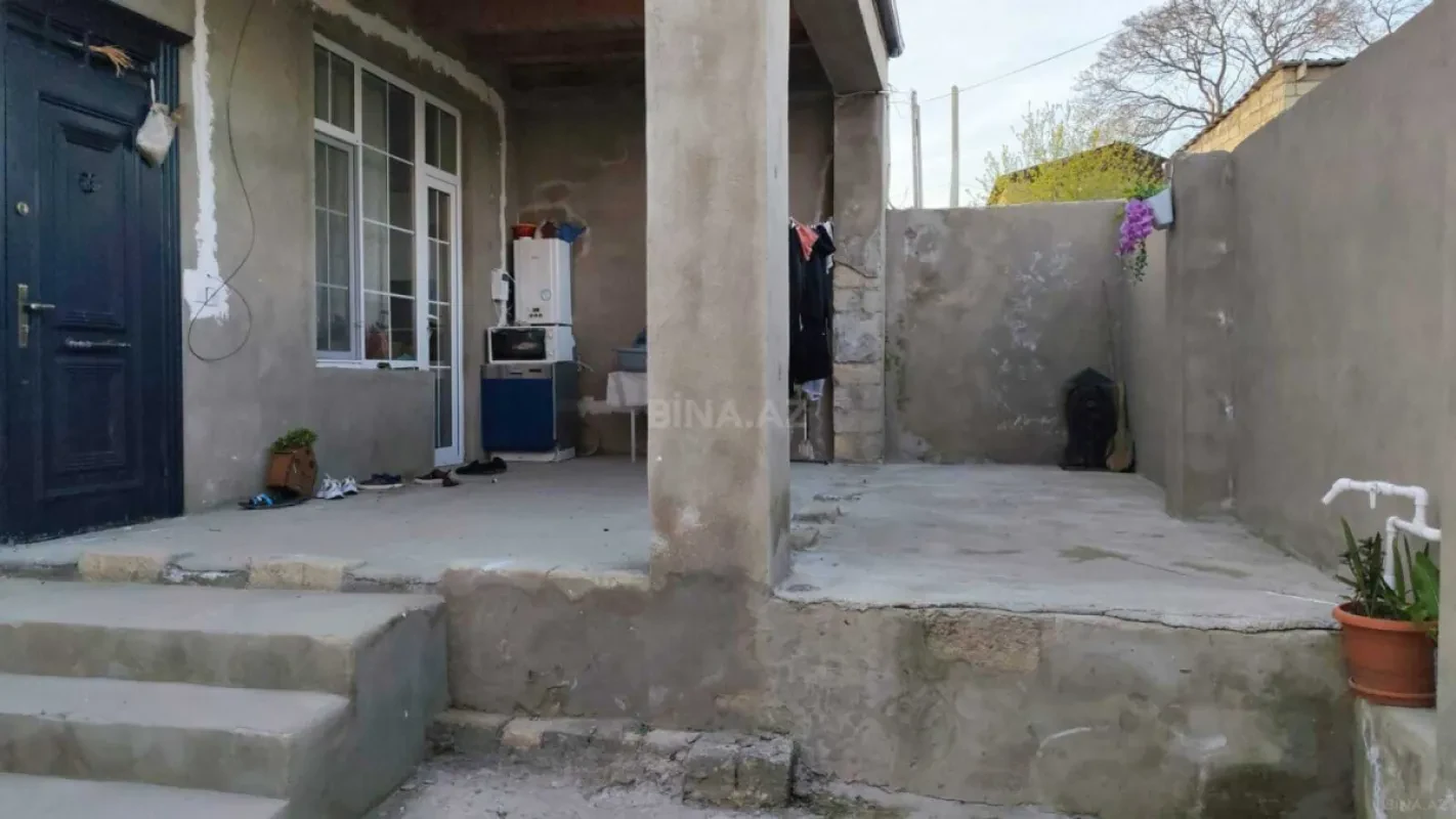 Satılır 4 otaqlı həyət evi 100 m²