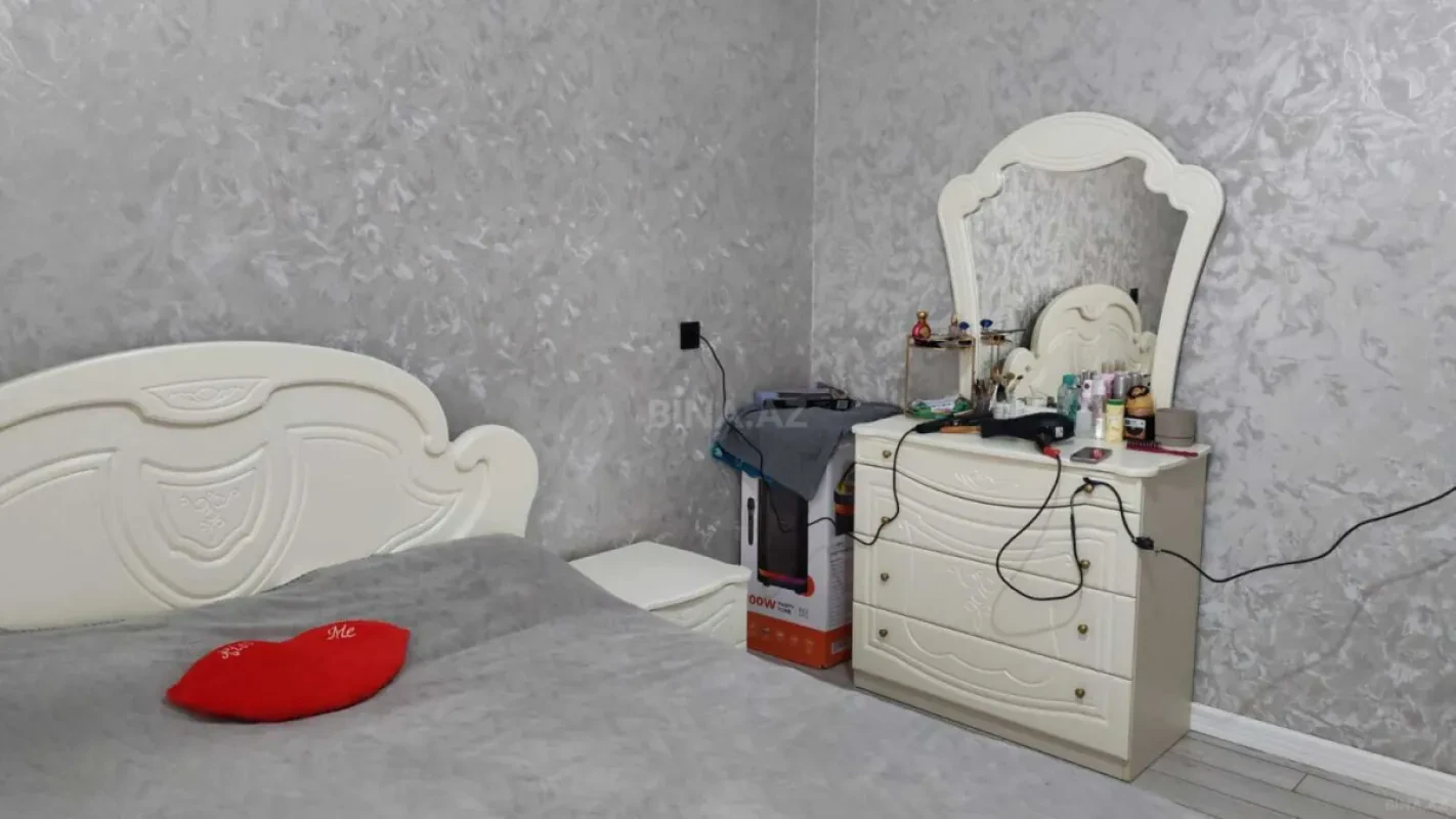 Satılır 4 otaqlı həyət evi 100 m²