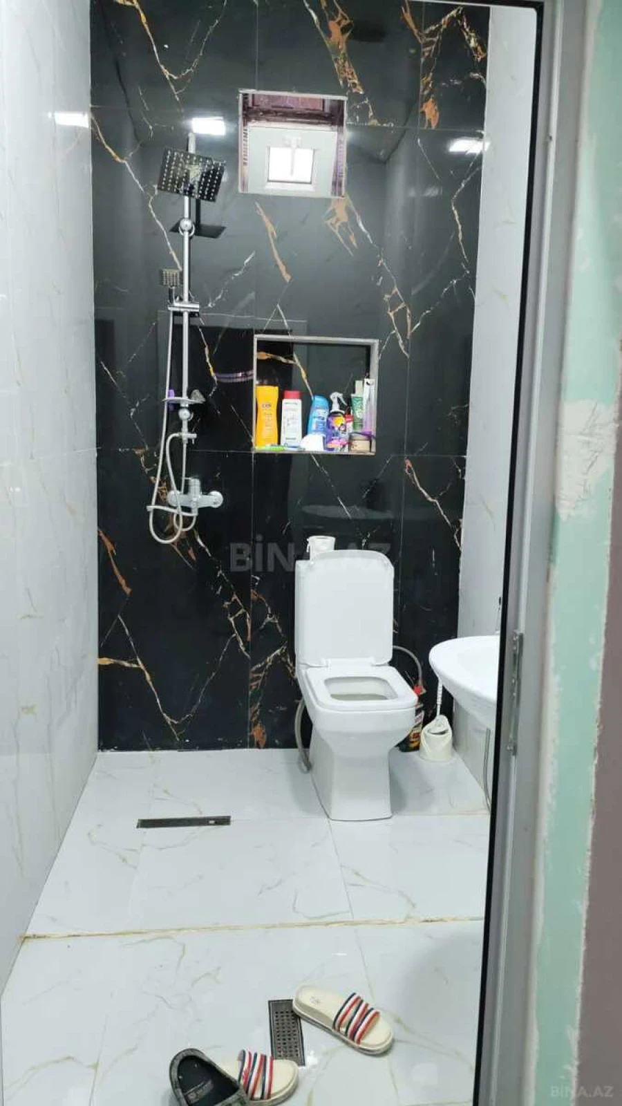 Satılır 4 otaqlı həyət evi 100 m²