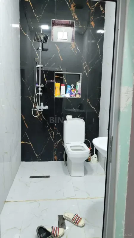 Satılır 4 otaqlı həyət evi 100 m²