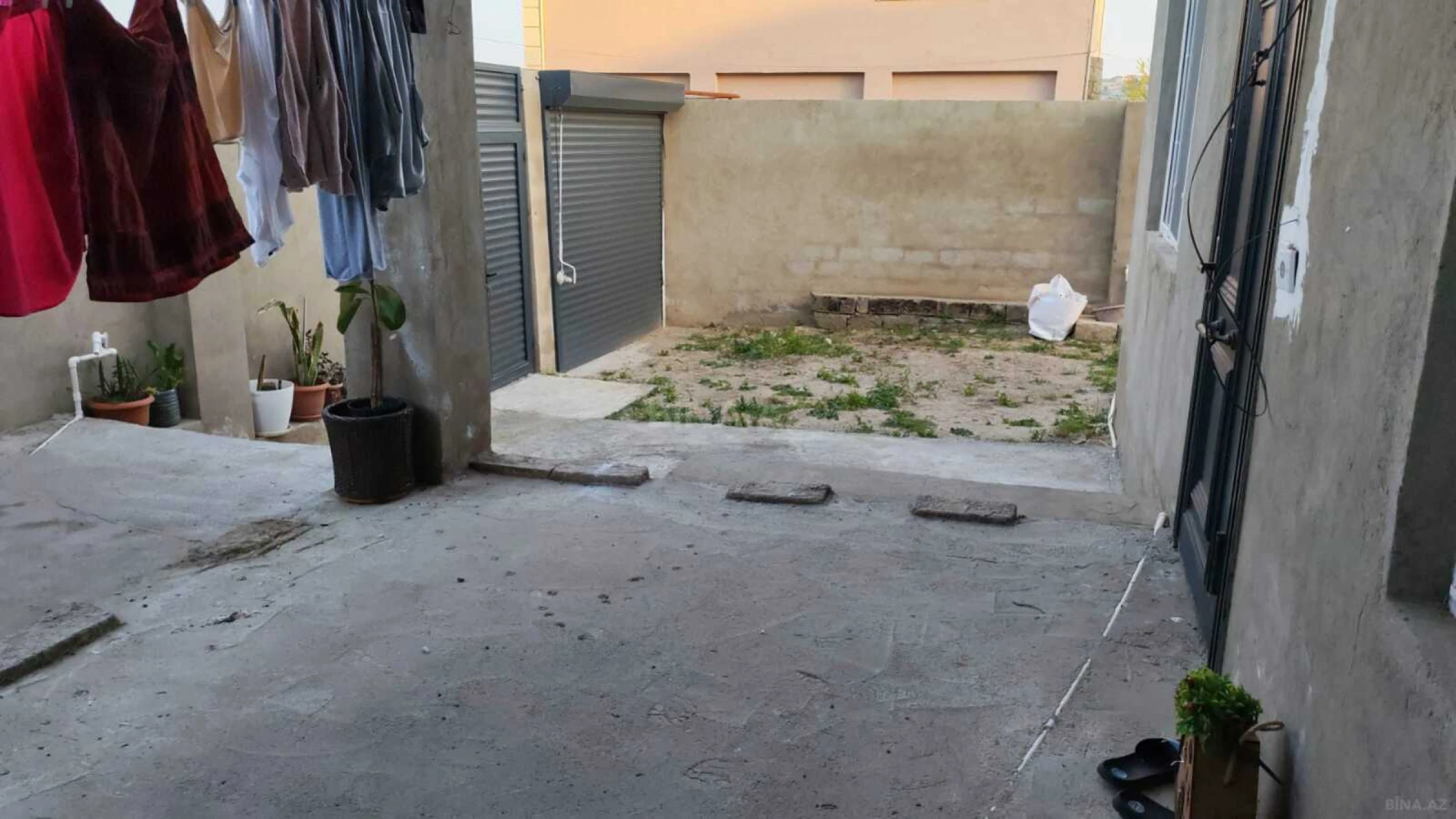 Satılır 4 otaqlı həyət evi 100 m²