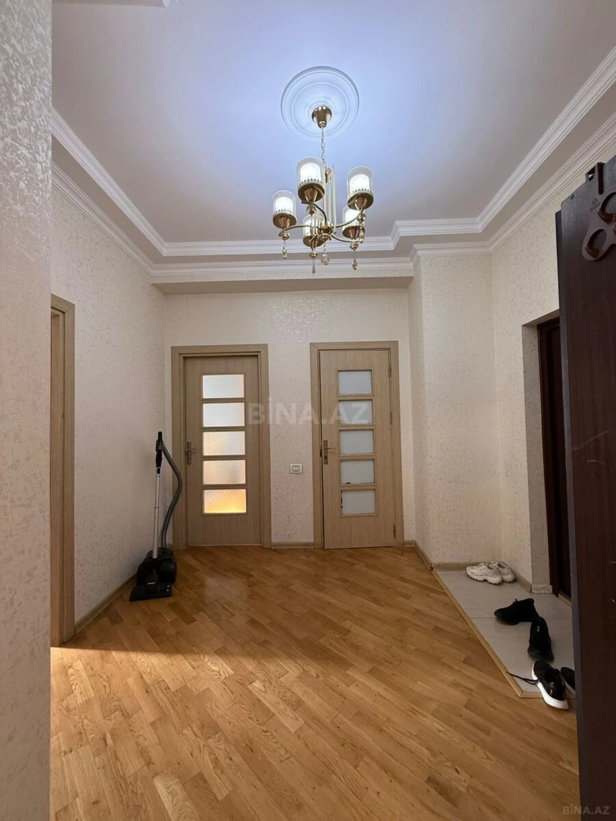 Satılır 3 otaqlı mənzil 82 m²