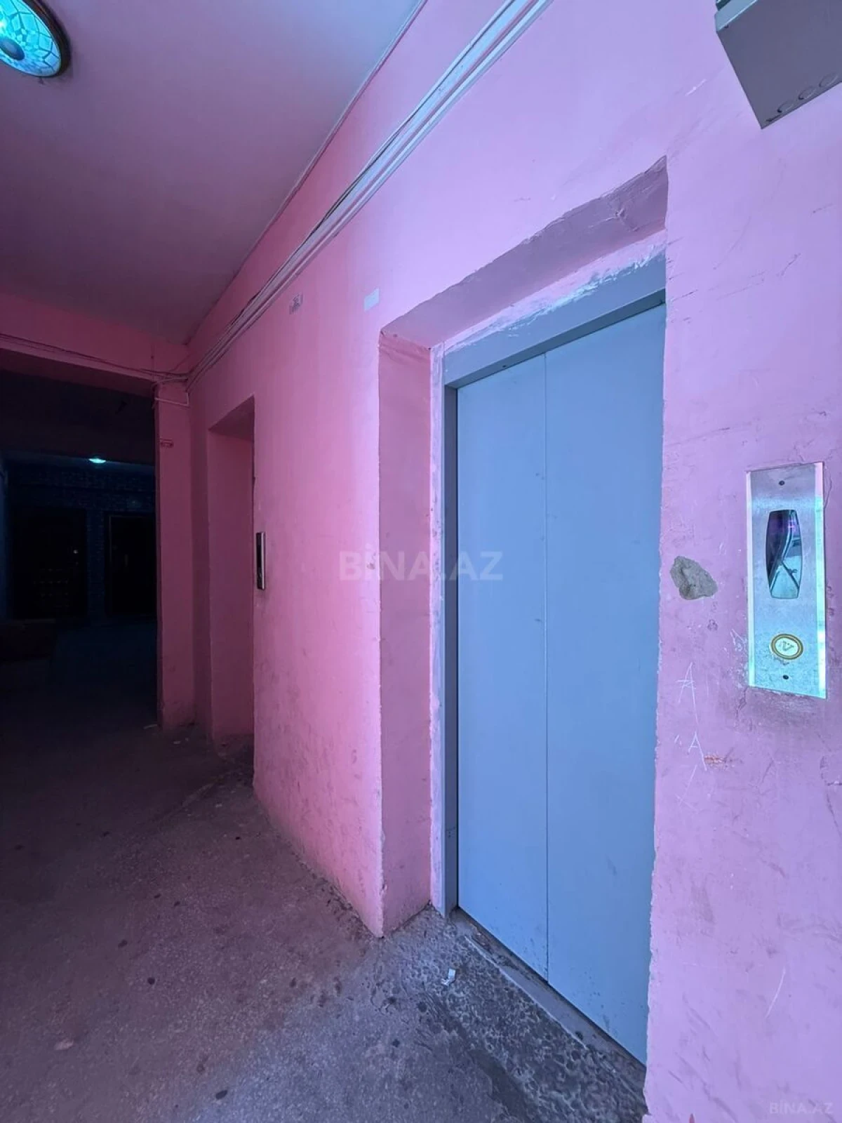 Satılır 3 otaqlı mənzil 82 m²