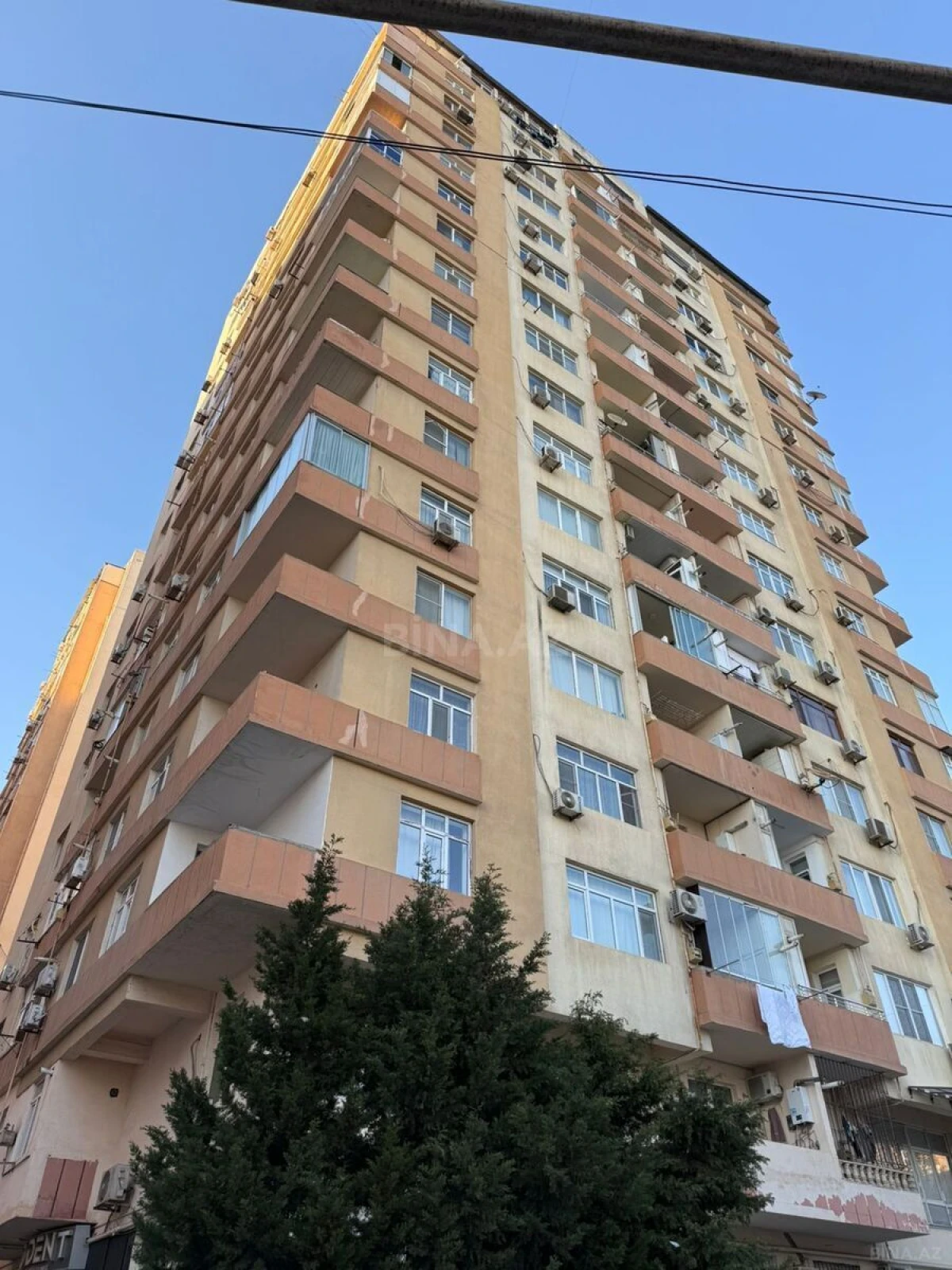 Satılır 3 otaqlı mənzil 82 m²