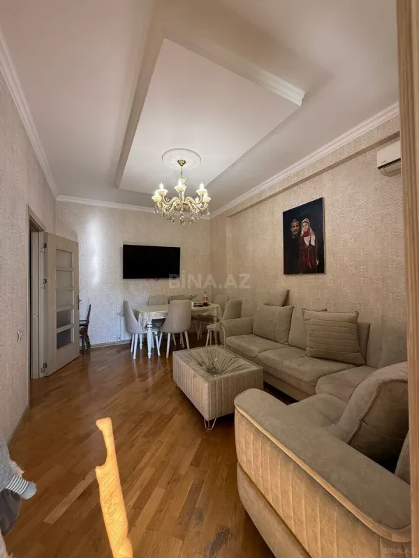 Satılır 3 otaqlı mənzil 82 m²