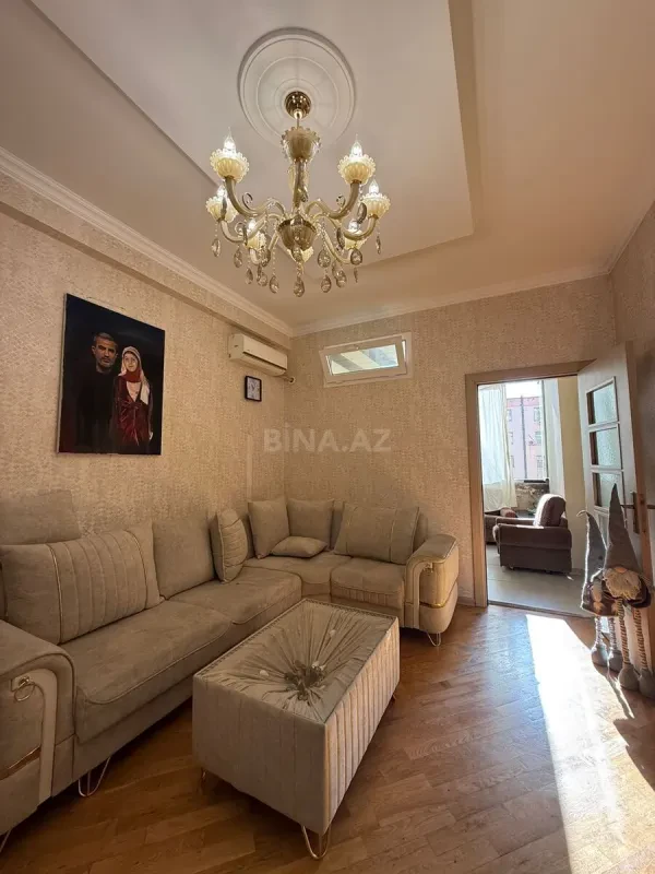 Satılır 3 otaqlı mənzil 82 m²