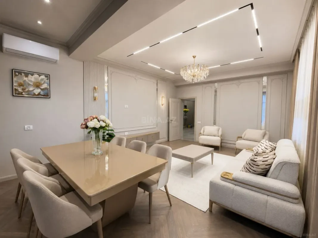 Satılır 3 otaqlı mənzil 120 m²