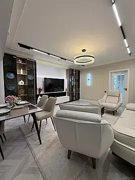 Kirayə verilir 2 otaqlı mənzil 105 m²