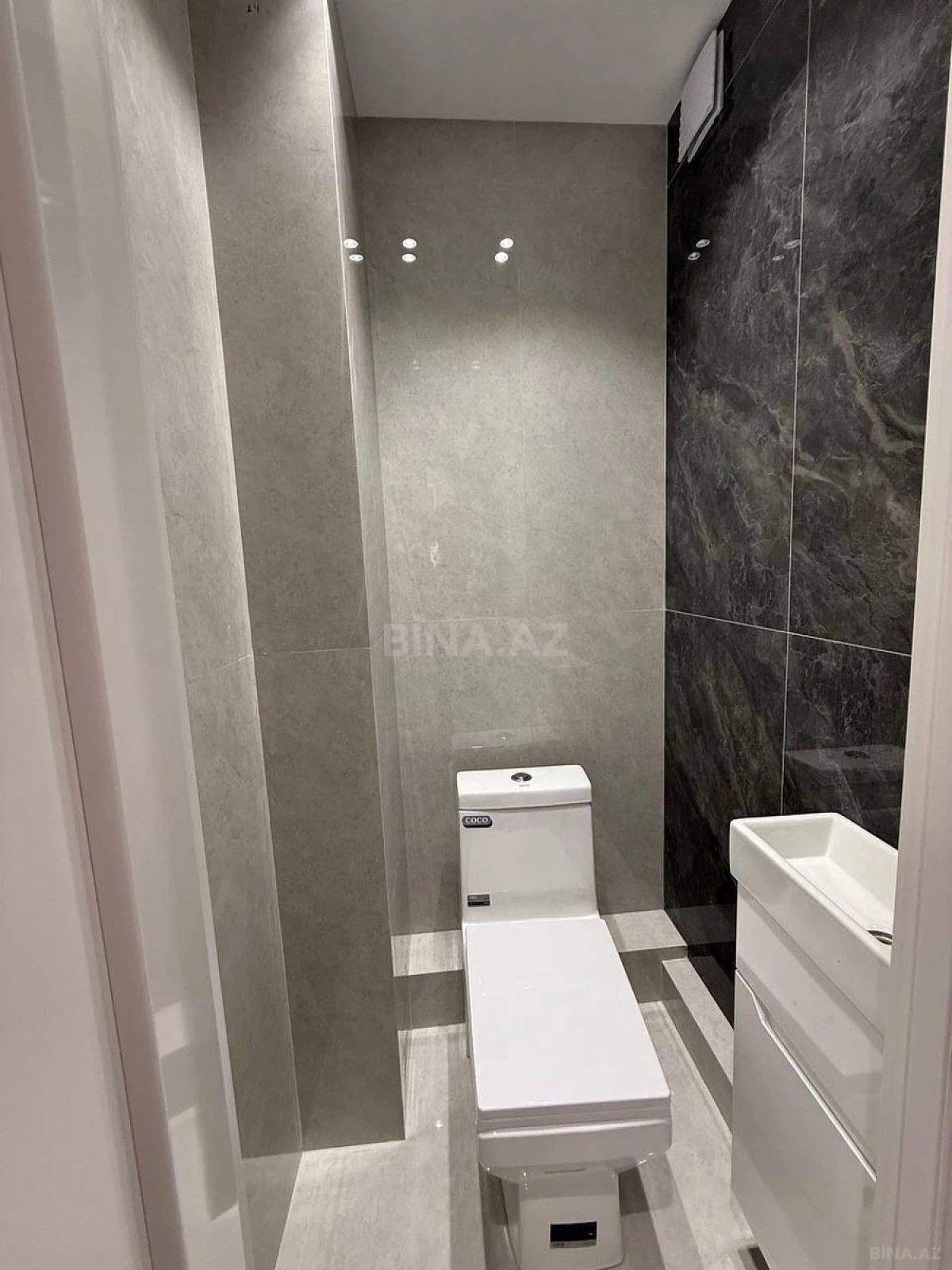 Kirayə verilir 2 otaqlı mənzil 105 m²