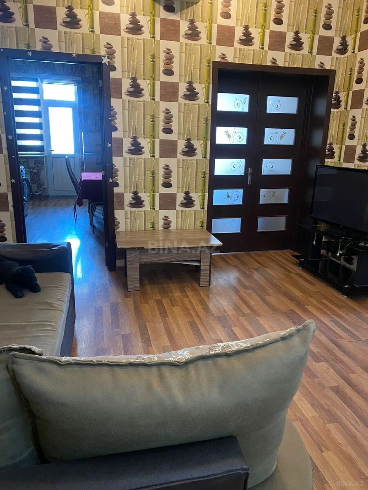 Kirayə verilir 2 otaqlı mənzil 100 m²