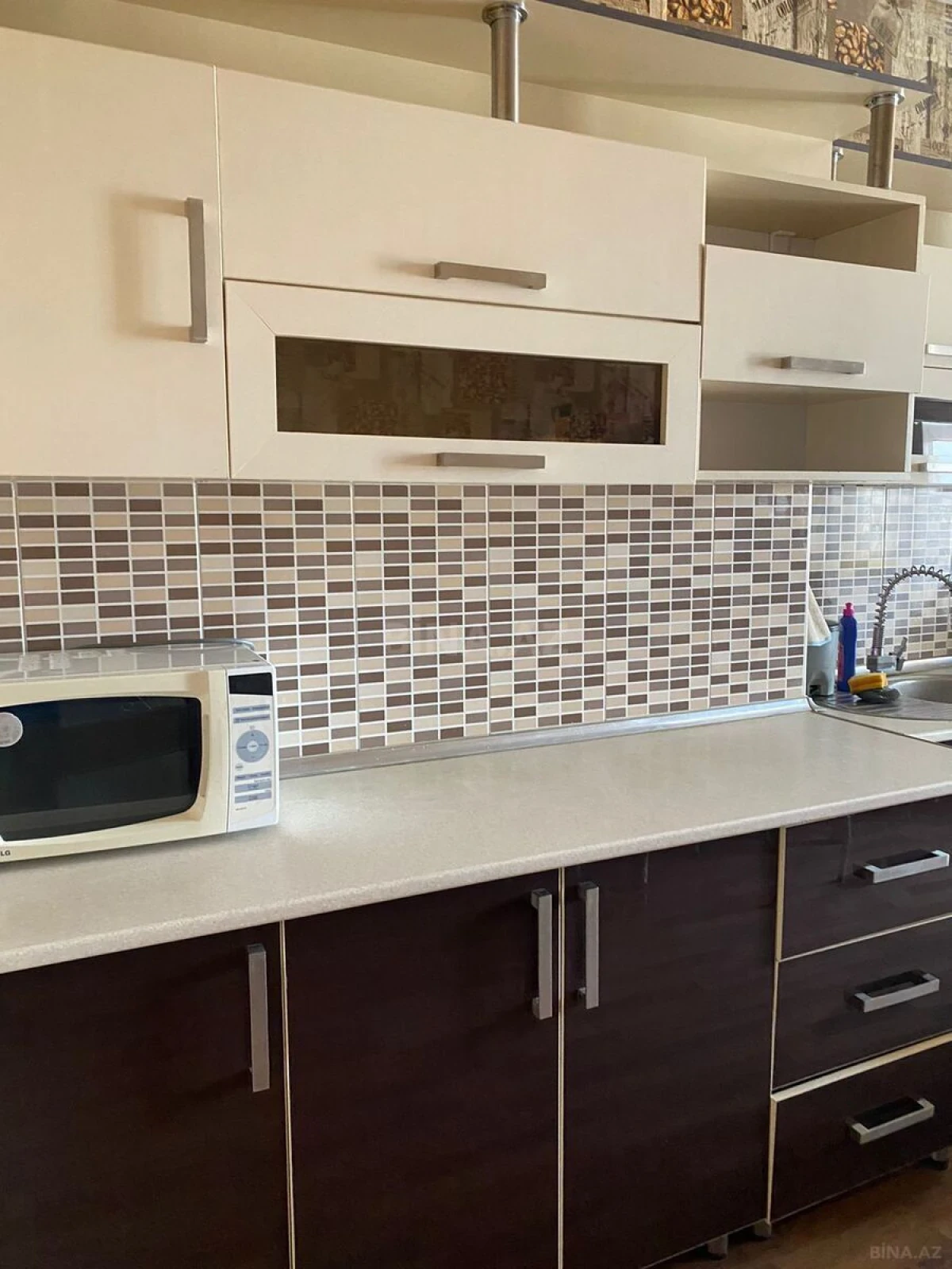 Kirayə verilir 2 otaqlı mənzil 100 m²