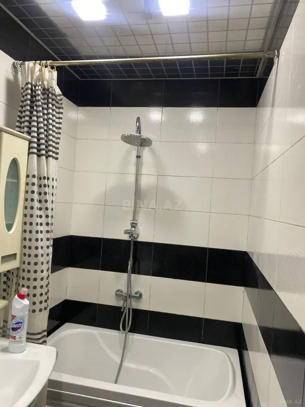 Kirayə verilir 2 otaqlı mənzil 100 m²