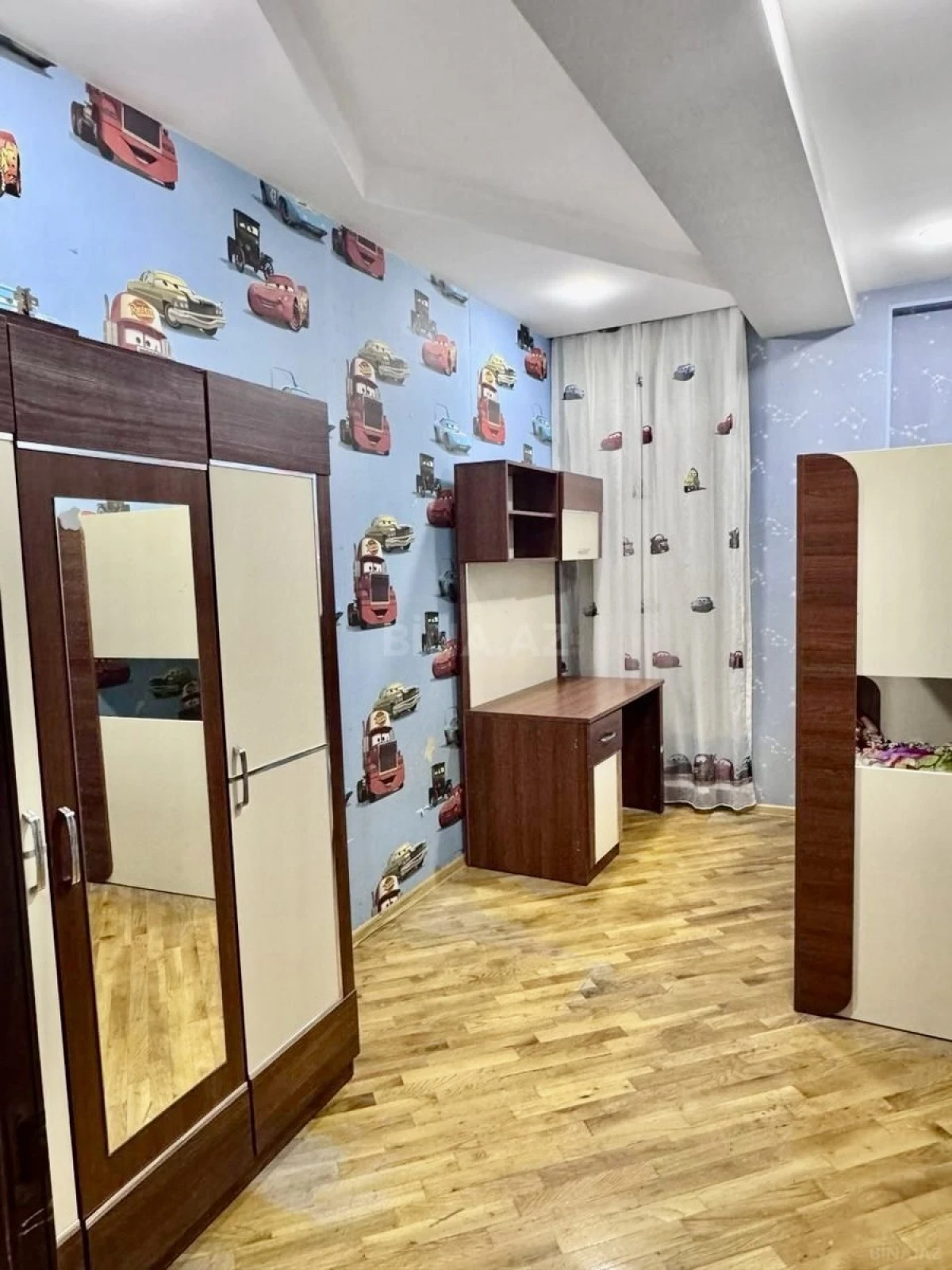 Kirayə verilir 3 otaqlı mənzil 105 m²