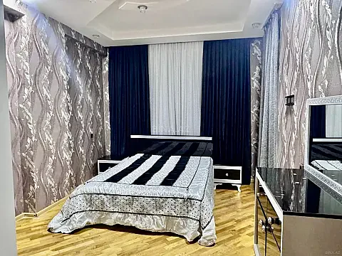 Kirayə verilir 3 otaqlı mənzil 105 m²