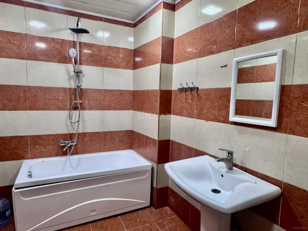 Kirayə verilir 3 otaqlı mənzil 105 m²