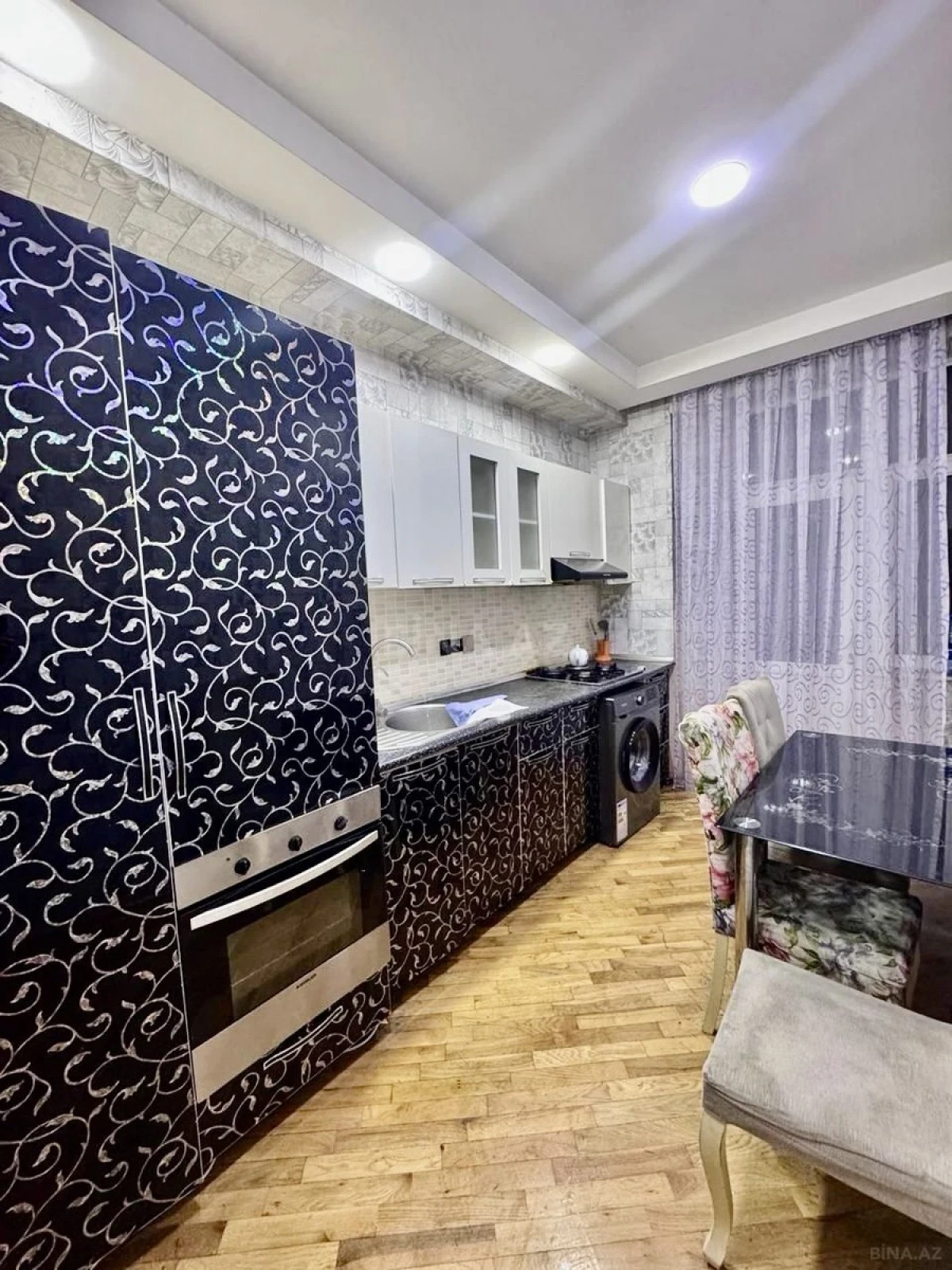 Kirayə verilir 3 otaqlı mənzil 105 m²
