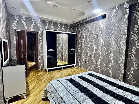 Kirayə verilir 3 otaqlı mənzil 105 m²