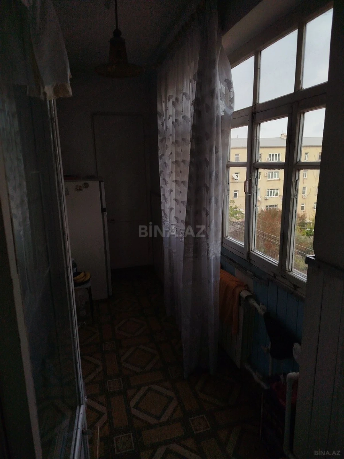 Satılır 4 otaqlı mənzil 75 m²