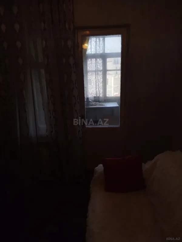 Satılır 4 otaqlı mənzil 75 m²