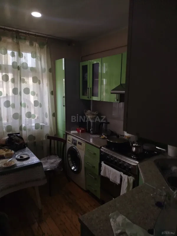 Satılır 4 otaqlı mənzil 75 m²