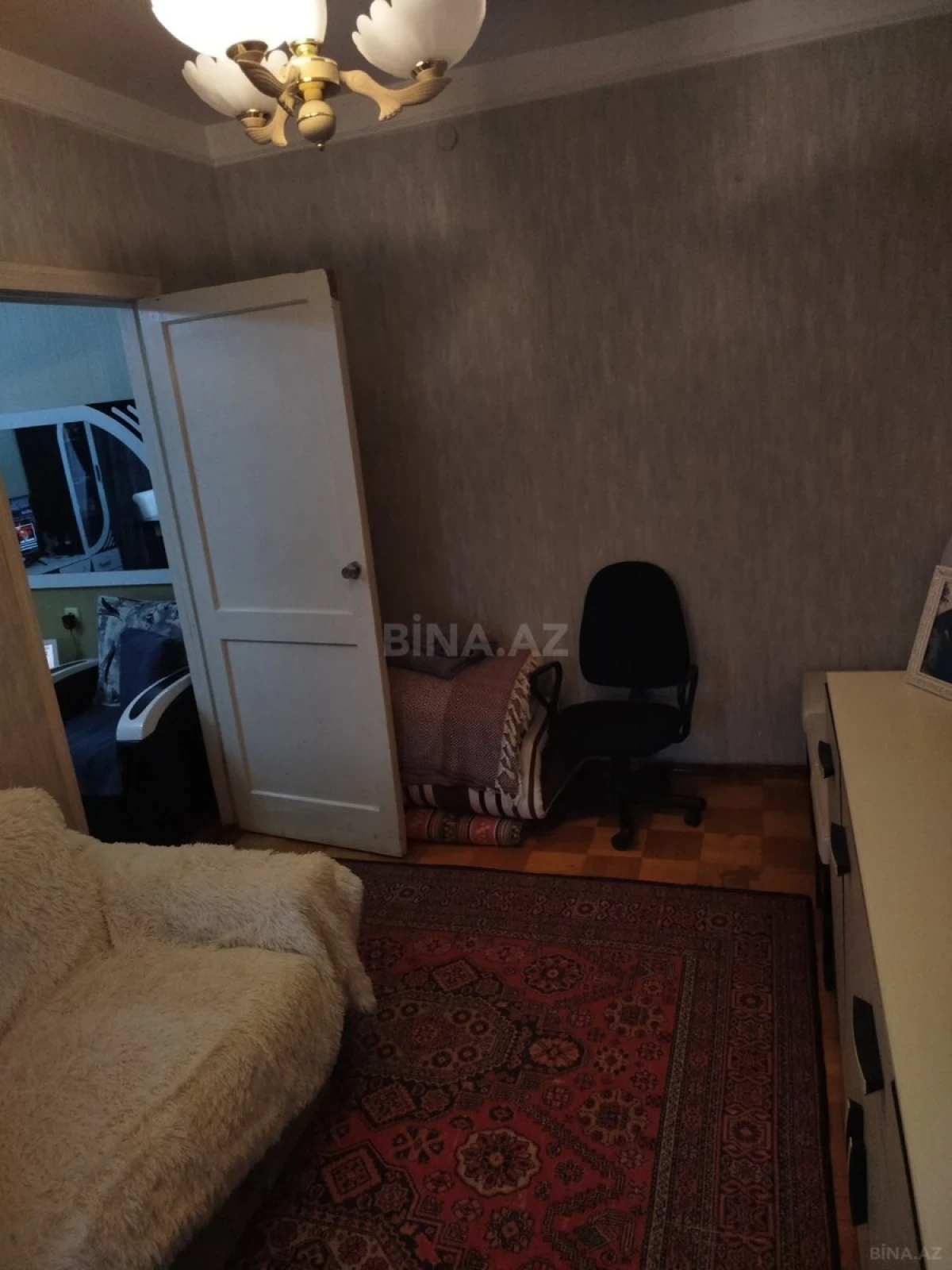 Satılır 4 otaqlı mənzil 75 m²