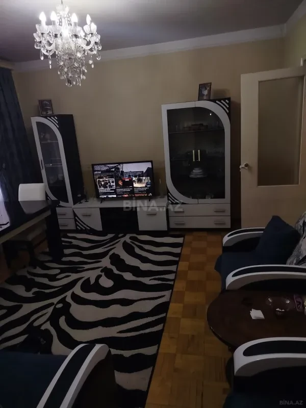 Satılır 4 otaqlı mənzil 75 m²
