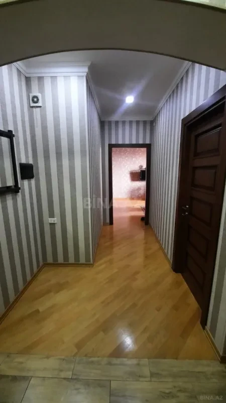 Satılır 2 otaqlı mənzil 85 m²