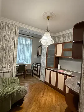 Kirayə verilir 3 otaqlı mənzil 120 m²