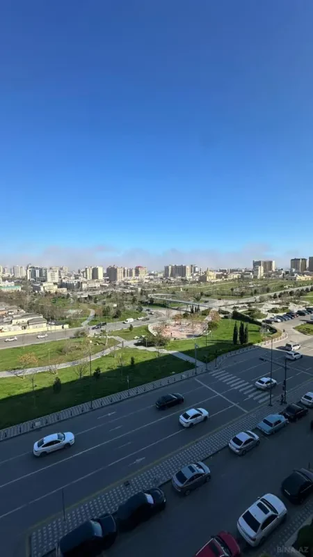 Satılır 3 otaqlı mənzil 140 m²