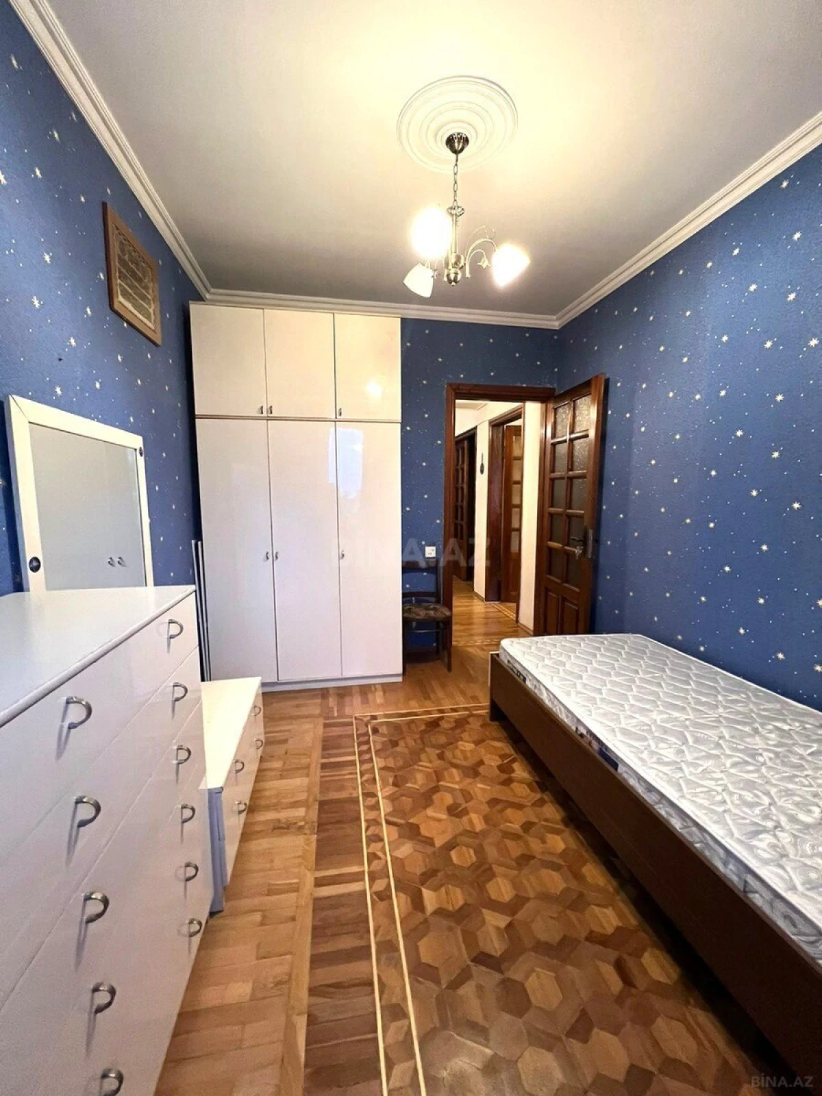 Kirayə verilir 3 otaqlı mənzil 99 m²