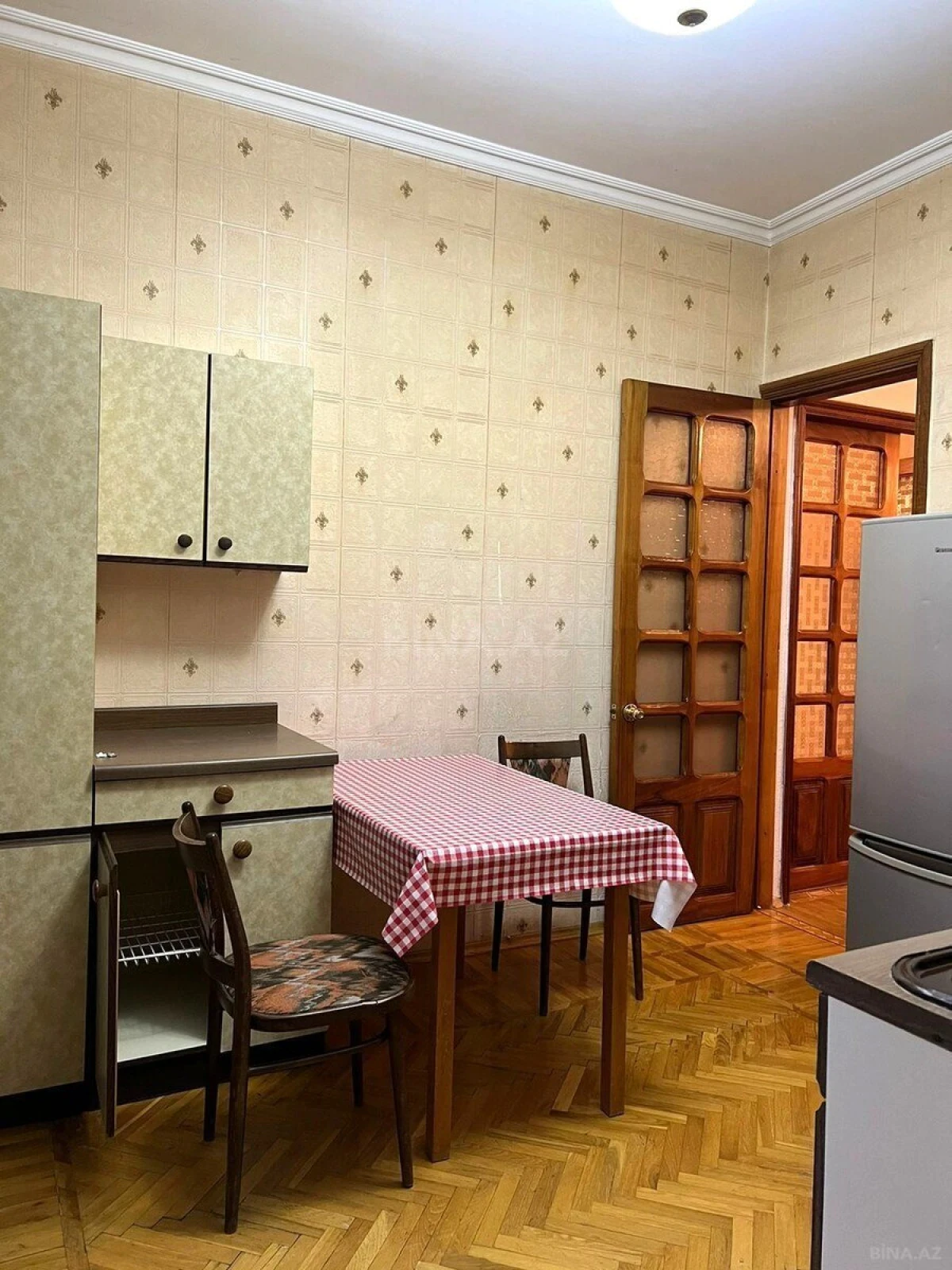 Kirayə verilir 3 otaqlı mənzil 99 m²