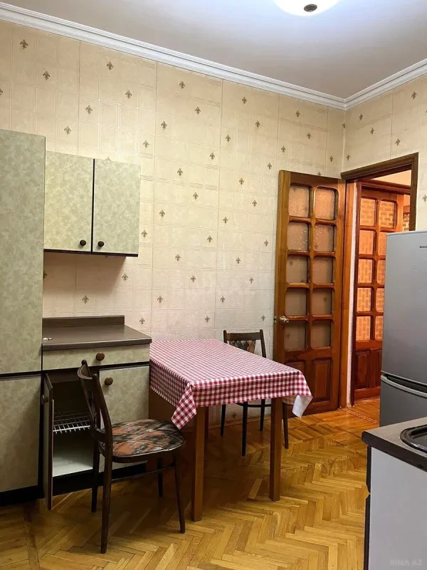 Kirayə verilir 3 otaqlı mənzil 99 m²