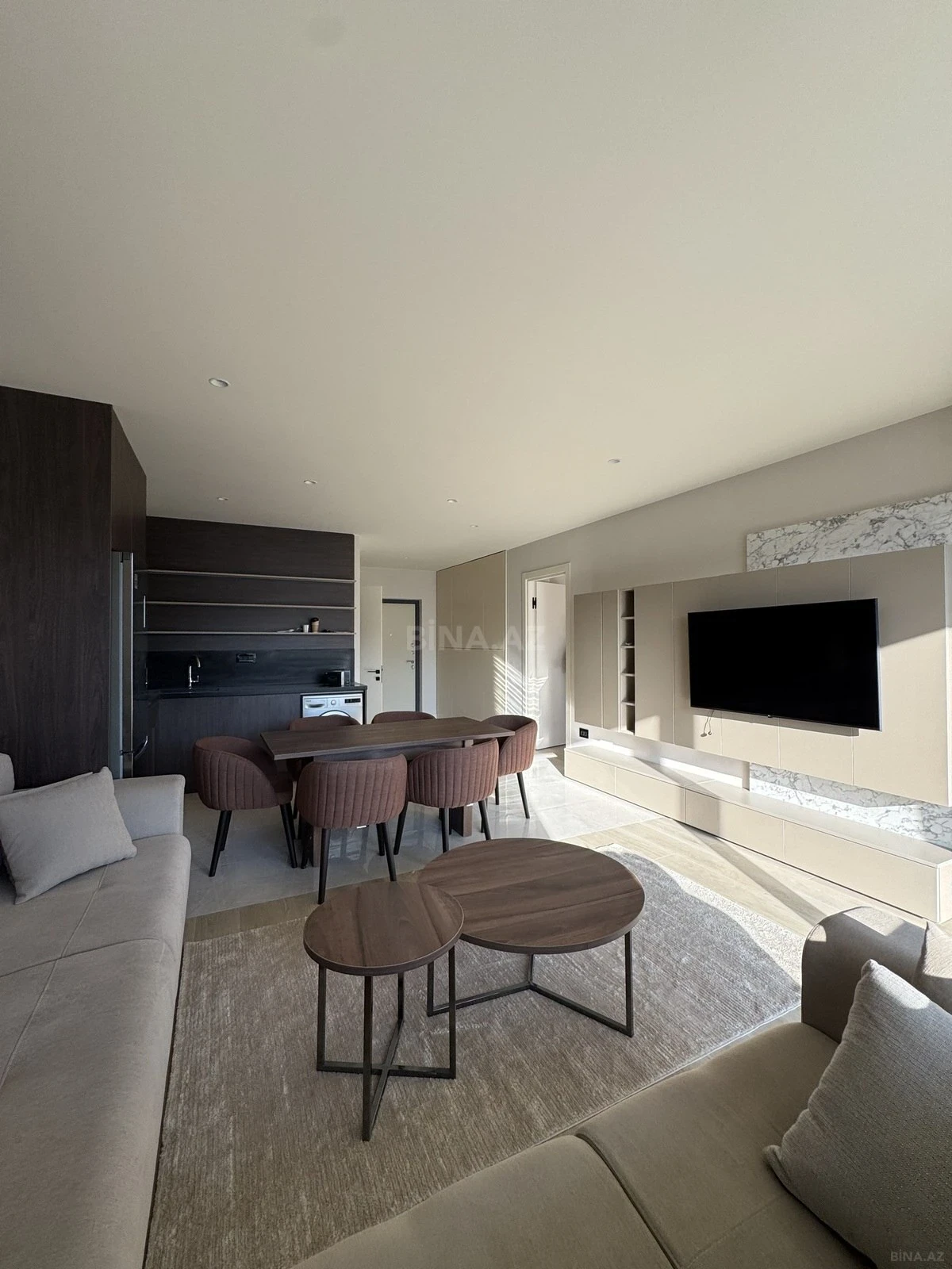 Satılır 2 otaqlı mənzil 101 m²