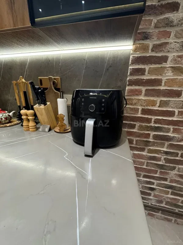 Kirayə verilir 2 otaqlı mənzil 87 m²