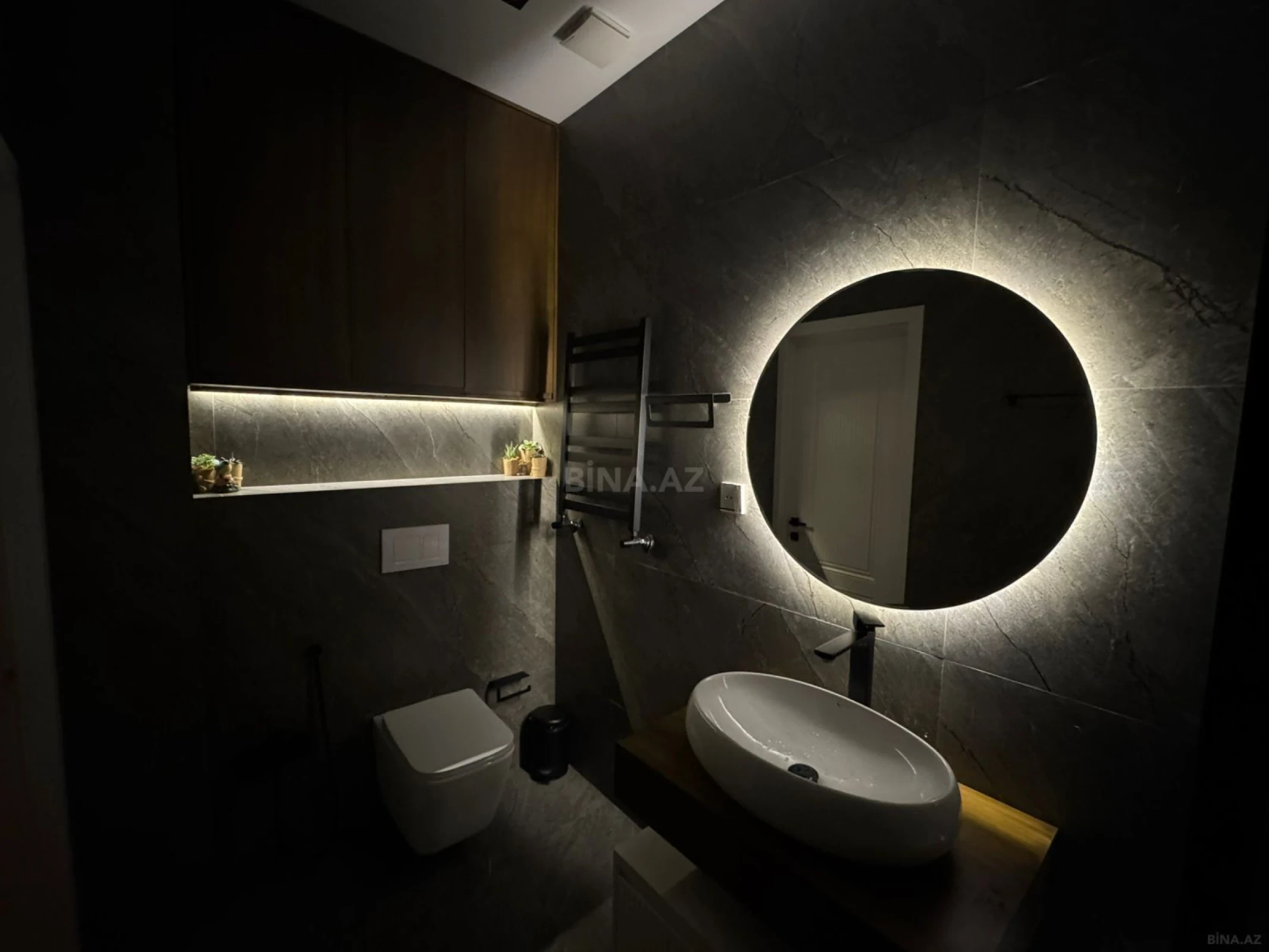 Kirayə verilir 2 otaqlı mənzil 87 m²