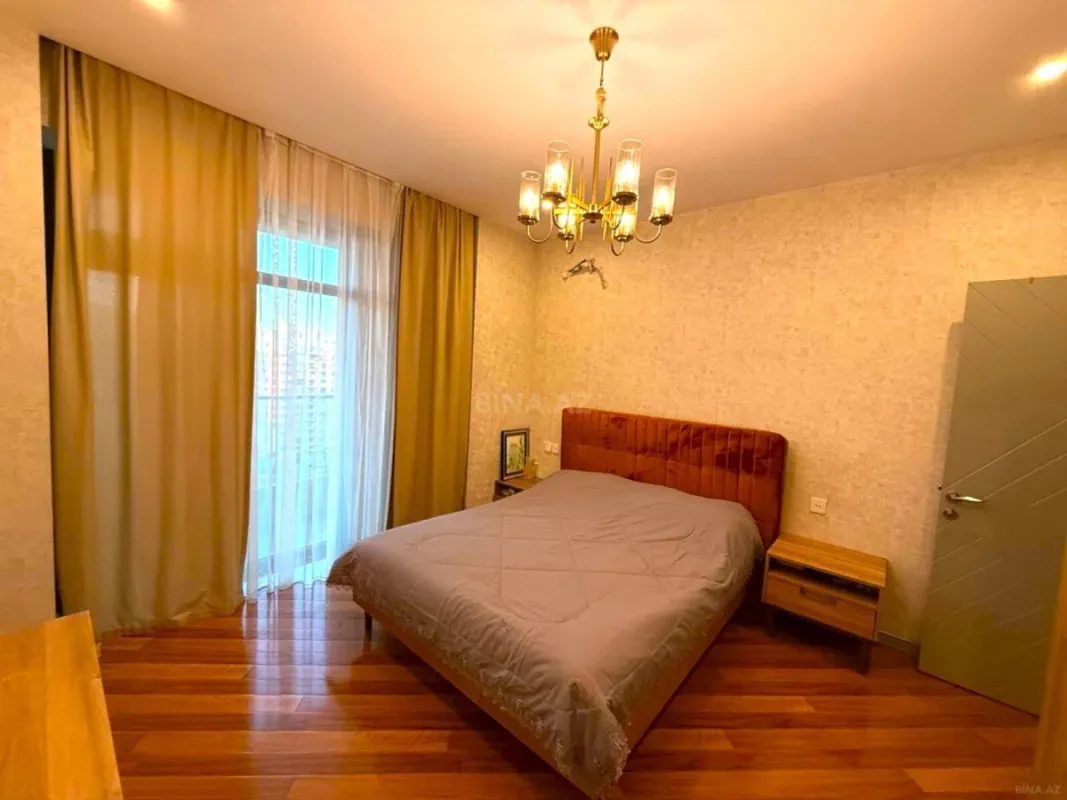 Satılır 3 otaqlı mənzil 100 m²