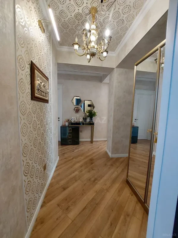 Satılır 3 otaqlı mənzil 99.7 m²