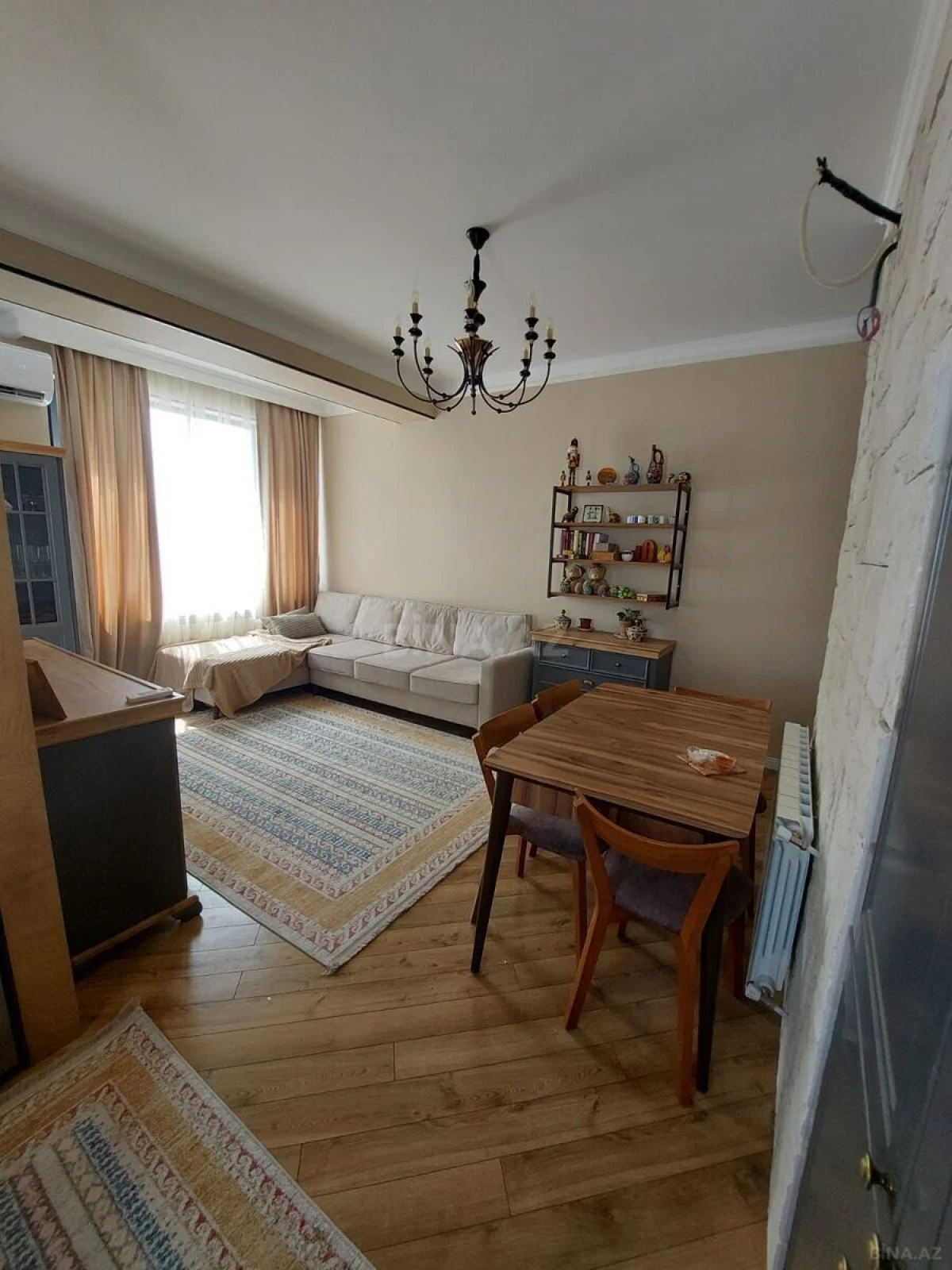 Satılır 3 otaqlı mənzil 99.7 m²