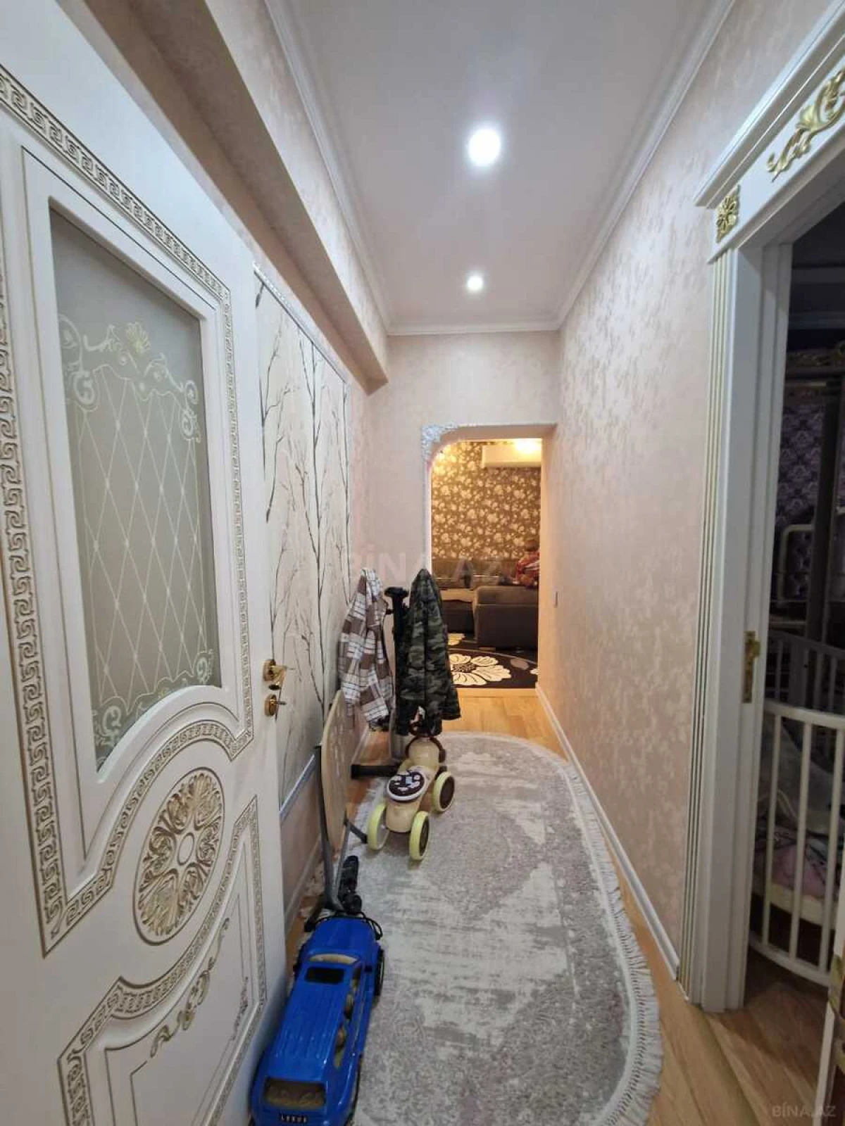 Satılır 3 otaqlı mənzil 82 m²