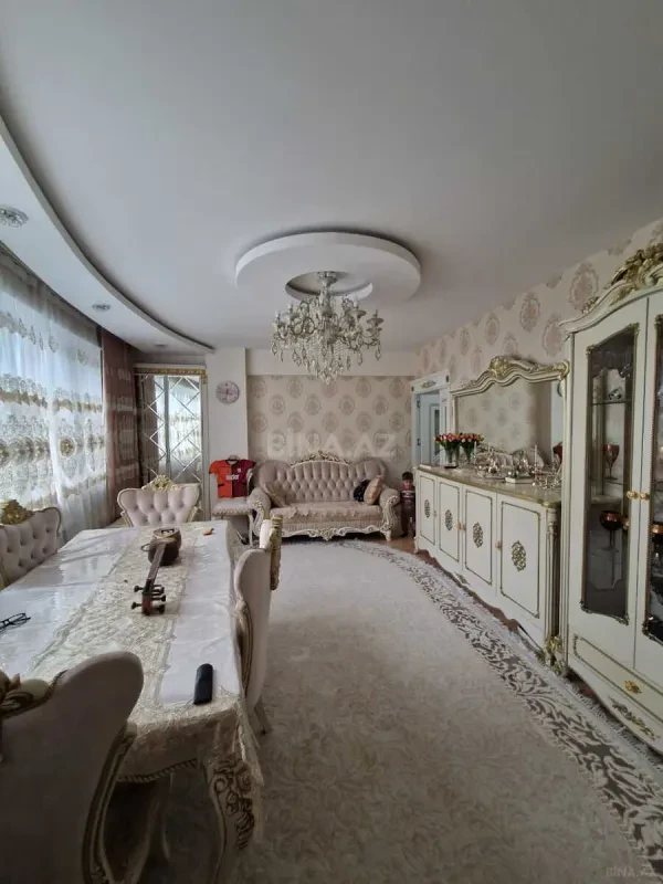 Satılır 3 otaqlı mənzil 82 m²