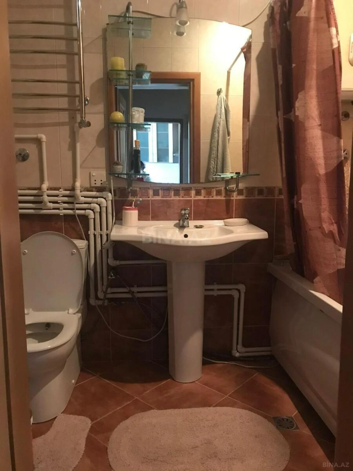 Kirayə verilir 2 otaqlı mənzil 68 m²