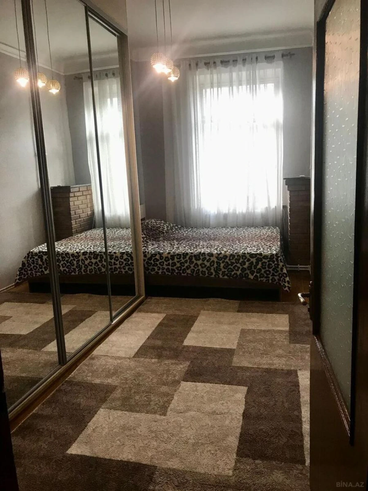 Kirayə verilir 2 otaqlı mənzil 68 m²