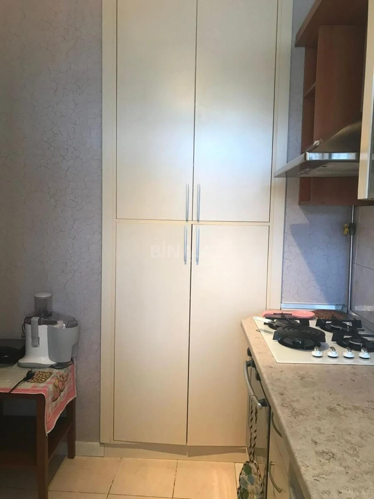 Kirayə verilir 2 otaqlı mənzil 68 m²