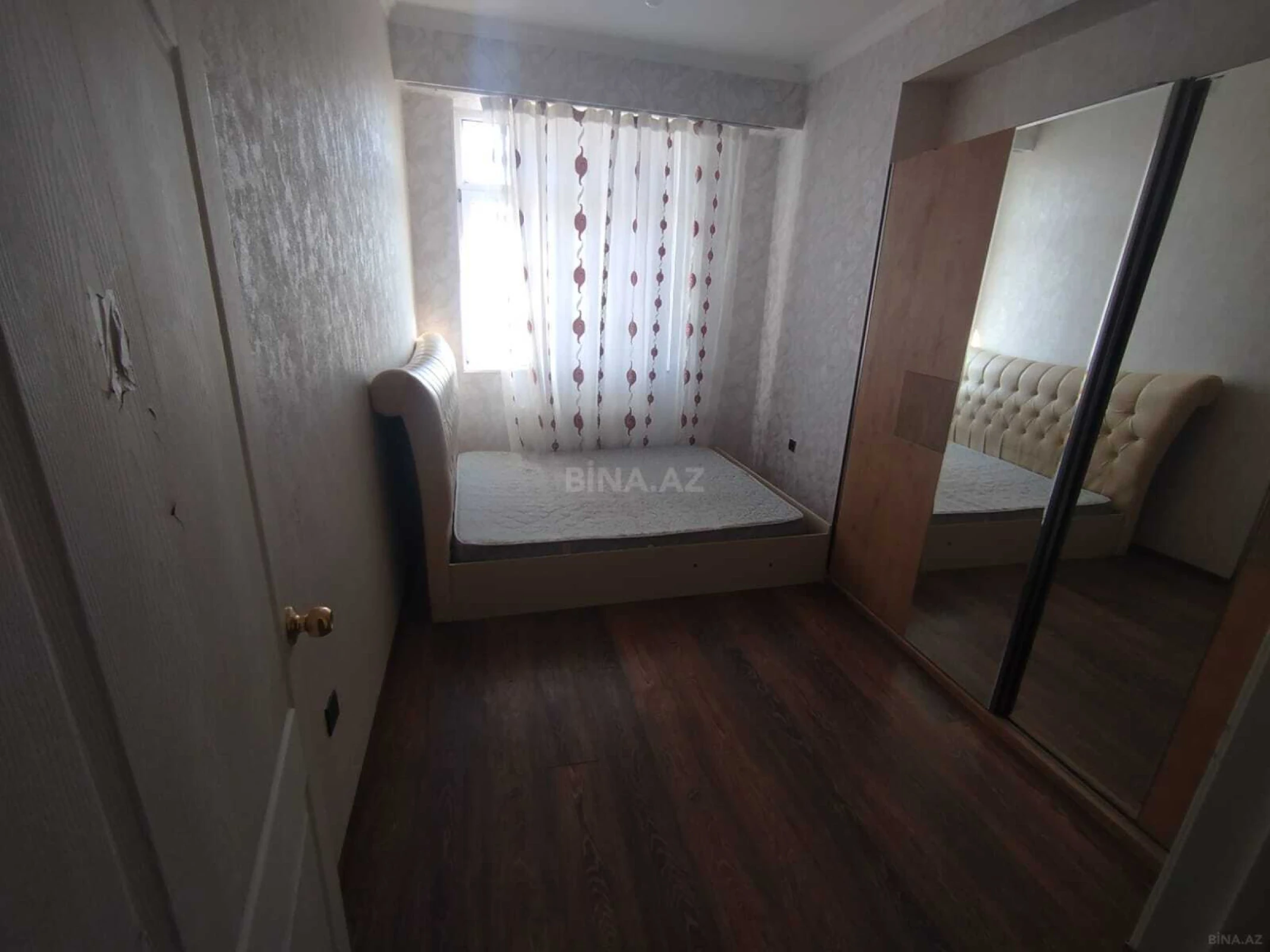 Kirayə verilir 2 otaqlı mənzil 60 m²